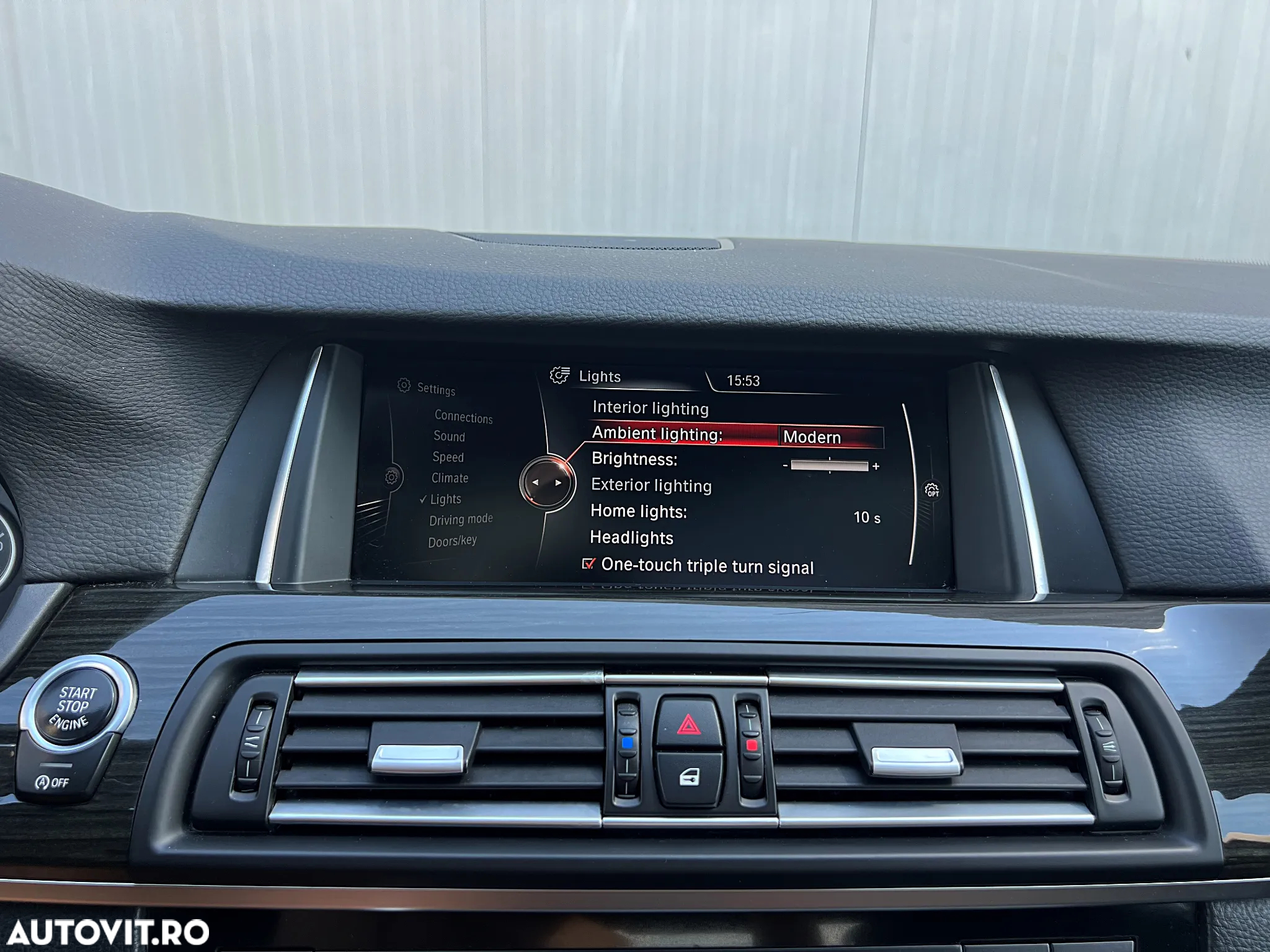 BMW Seria 5 530d xDrive - 31