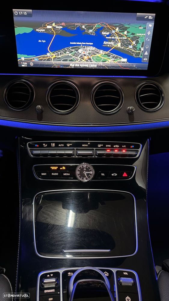 Mercedes-Benz E 220 d AMG Line - 32