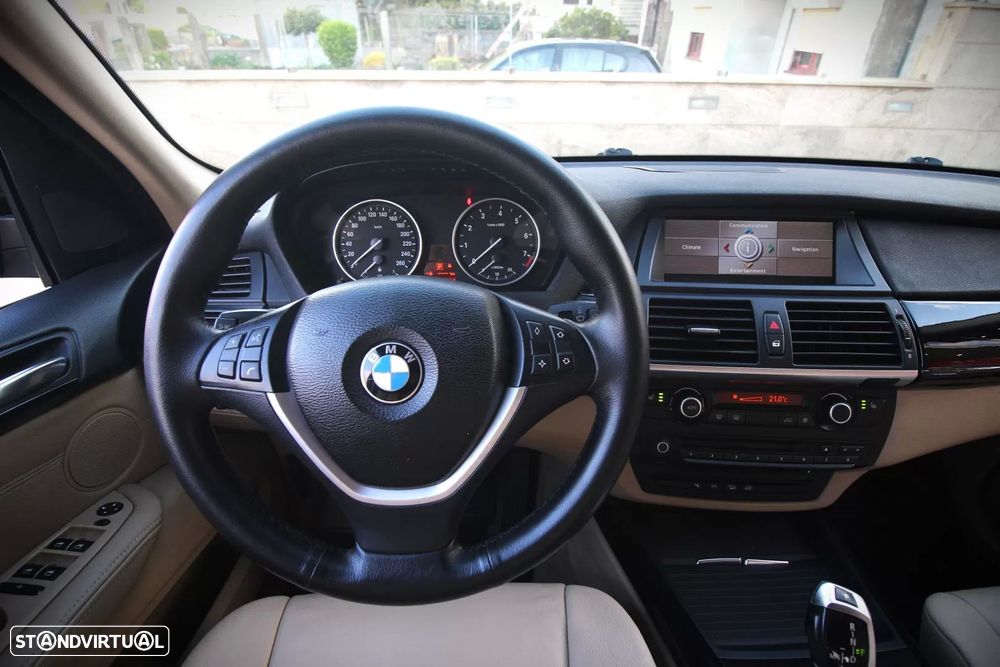BMW X5 30 i xDrive - 16