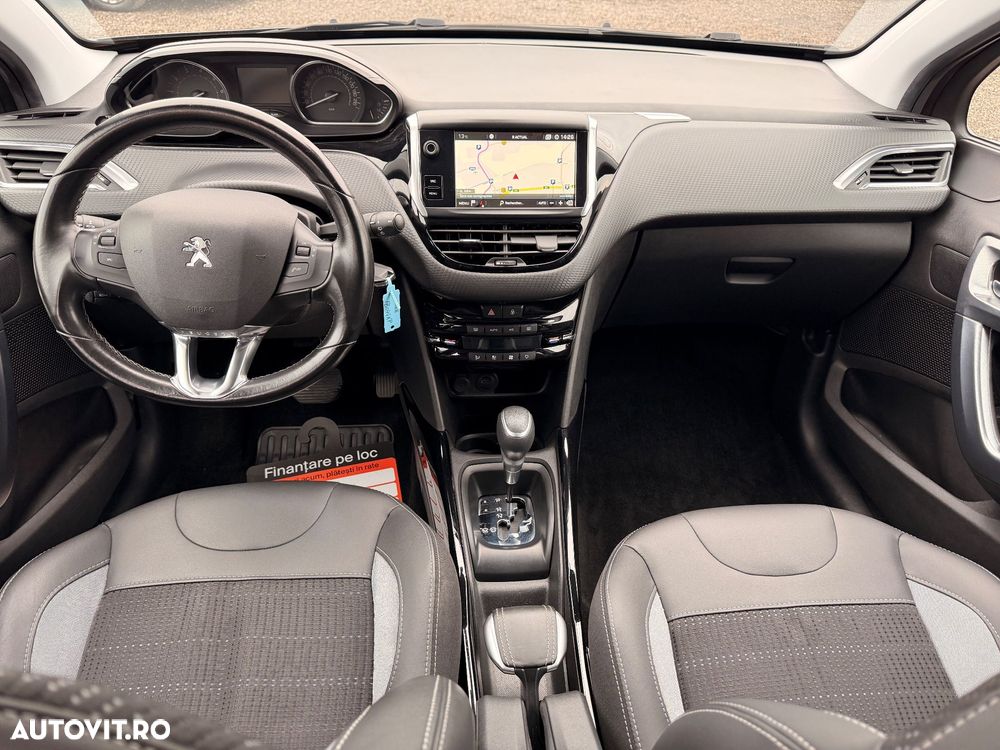 Peugeot 2008 PureTech 110 GPF Stop&Start EAT6 Allure - 5