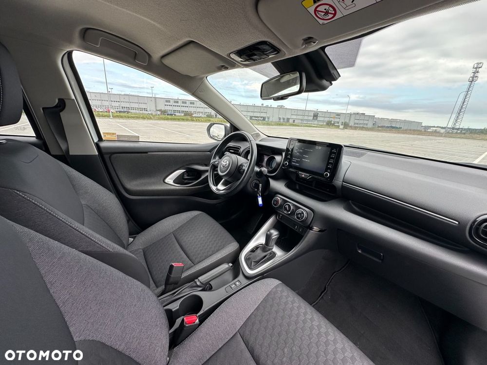 Toyota Yaris 1.5 Comfort CVT - 16