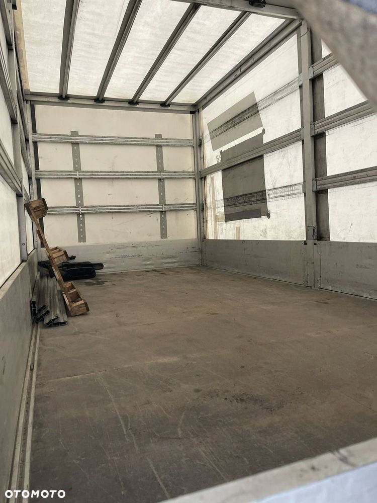 Volkswagen Crafter - 10