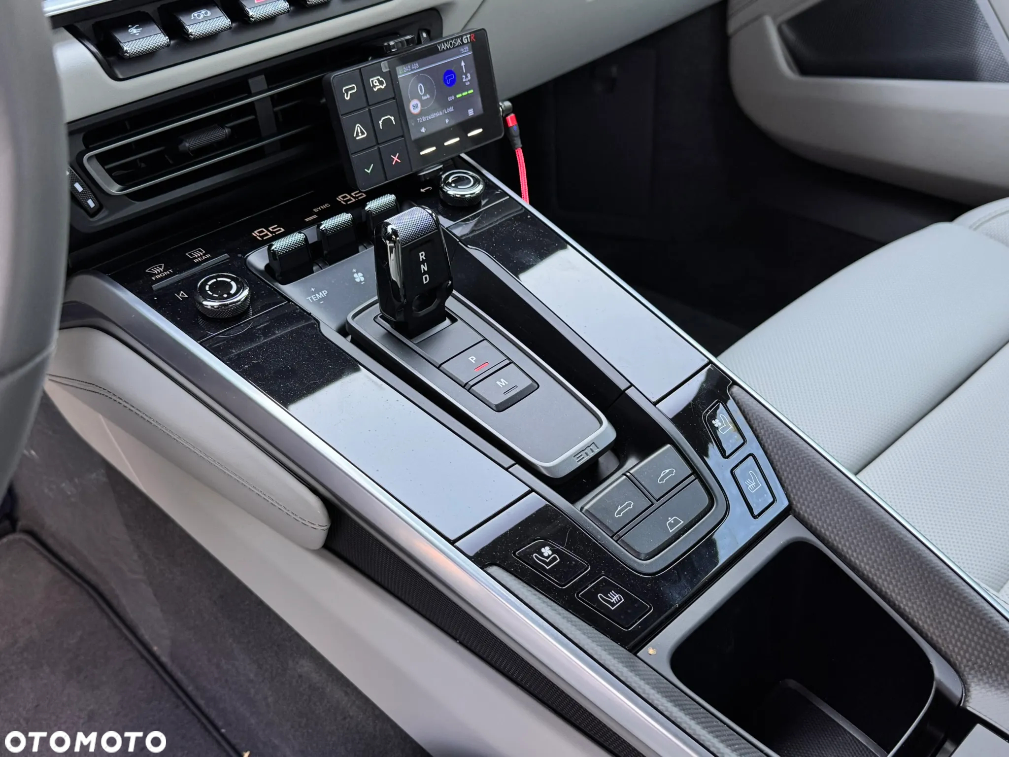 Porsche 911 Carrera Turbo S Cabrio - 6