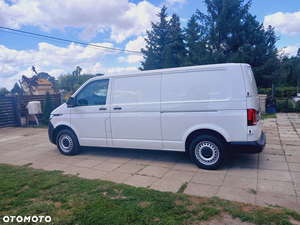 Volkswagen Transporter - 1