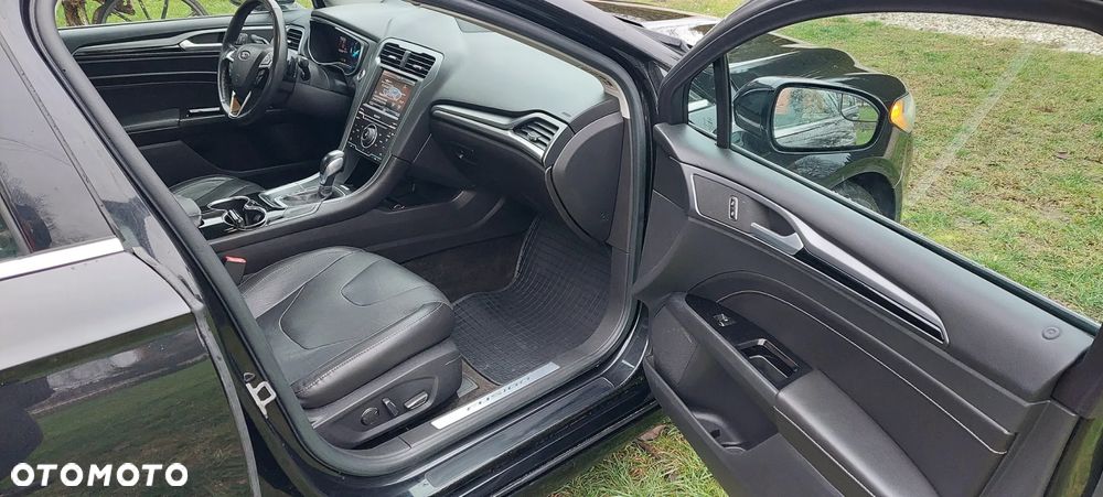 Ford Fusion 2015 photo 2