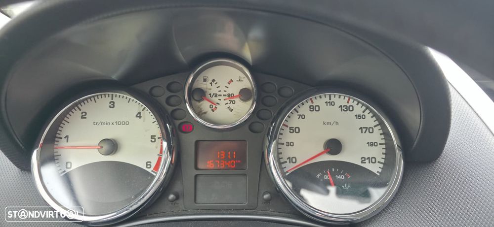 Peugeot 207 1.4 HDi Urban - 5