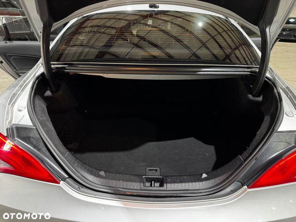 Mercedes-Benz CLA 250 4Matic 7G-DCT AMG Line - 14