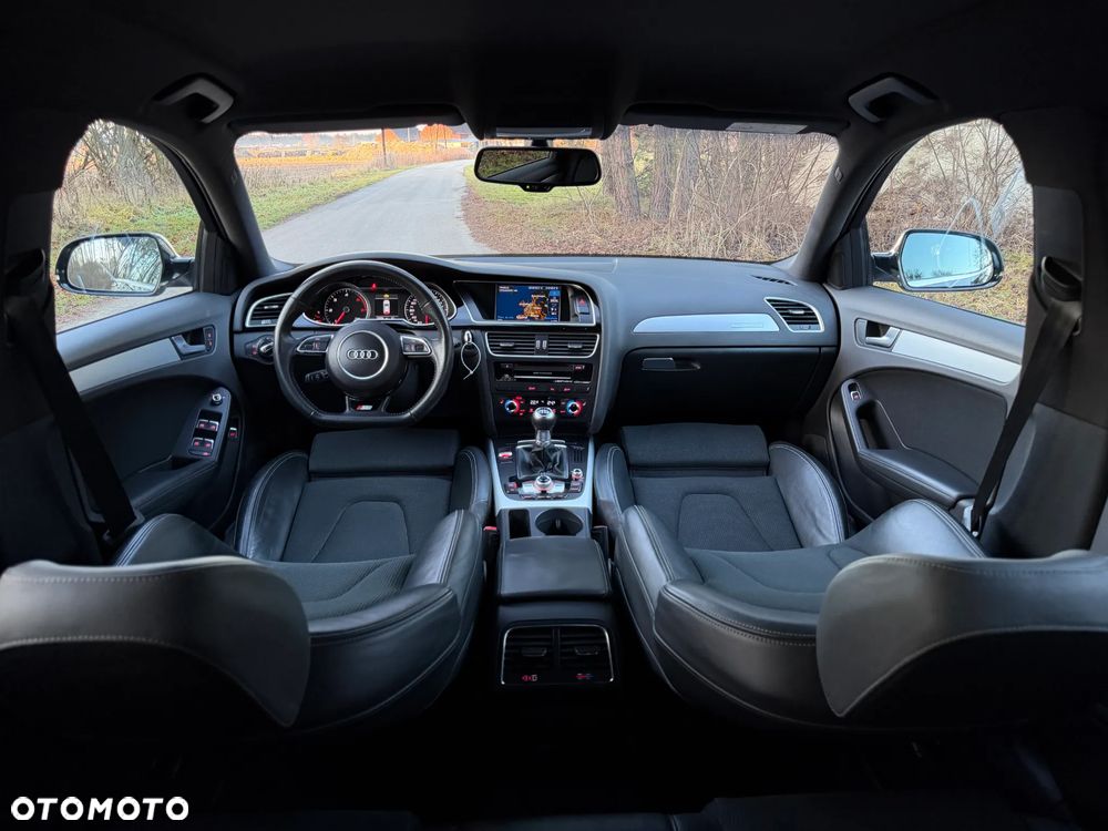 Audi A4 Avant 2.0 TDI DPF clean diesel quattro S line Sportpaket - 2