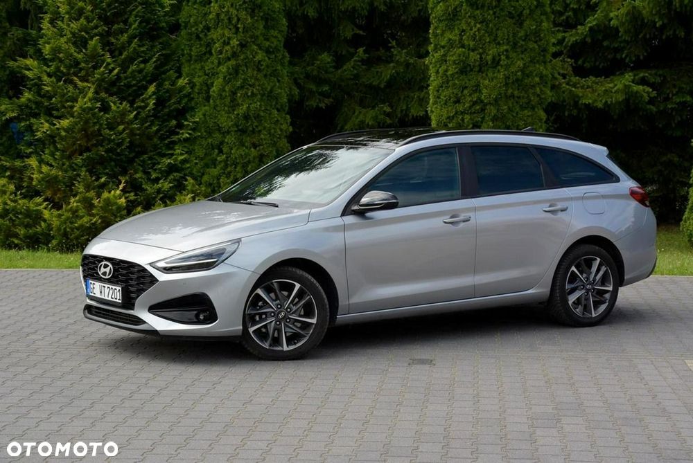 Hyundai i30 1.5 T-GDI 48V-Hybrid DCT Advantage - 10