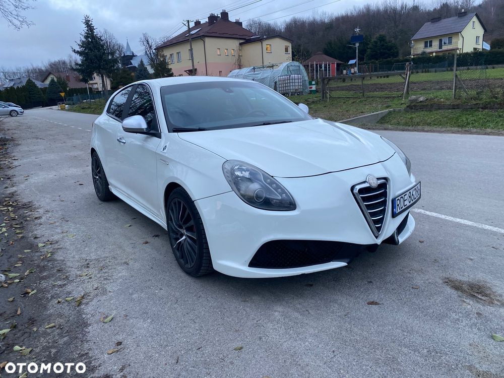 Alfa Romeo Giulietta 1750 TBi Quadrifoglio Verde - 8