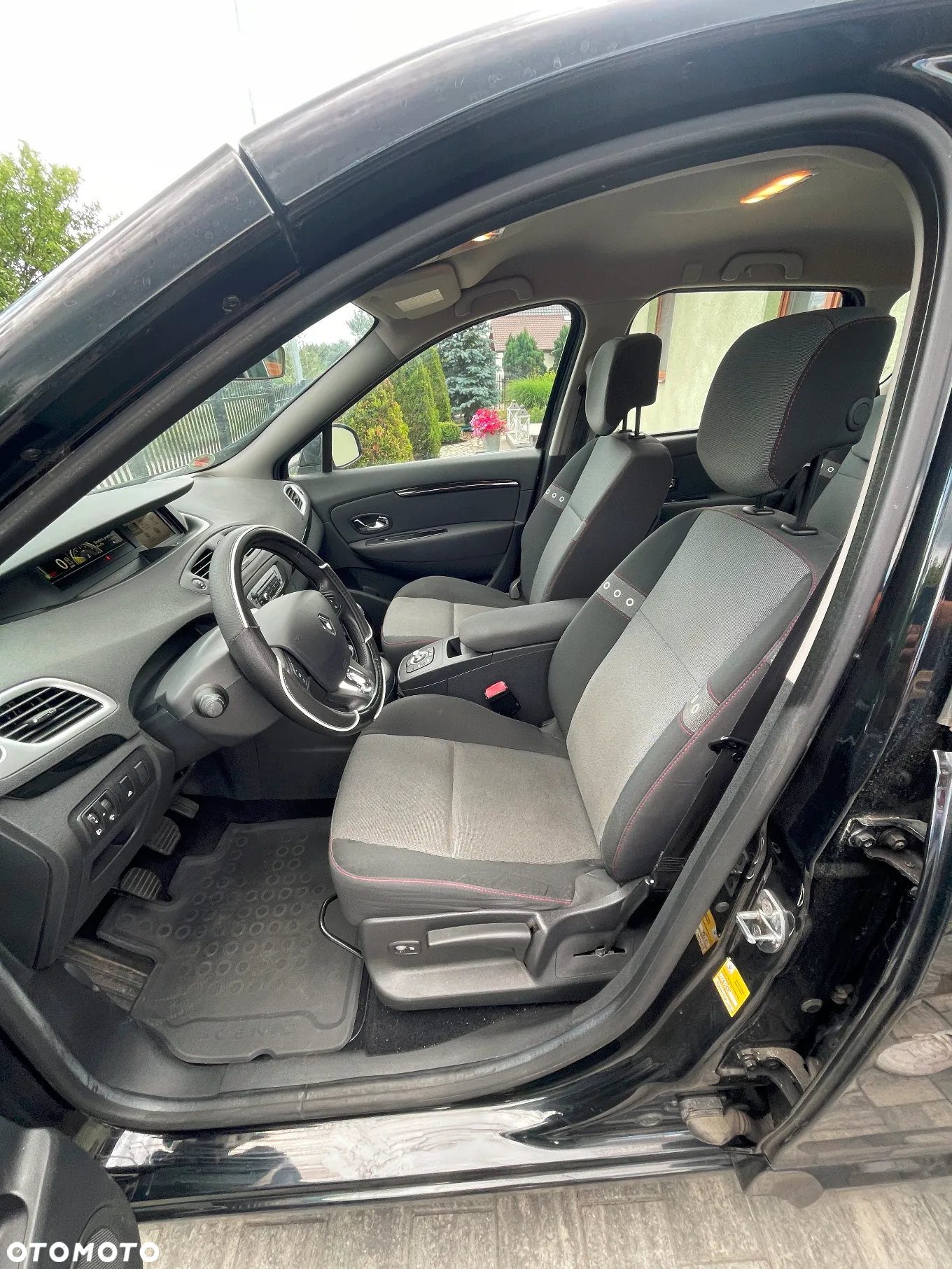 Renault Scenic 1.5 dCi Limited - 3
