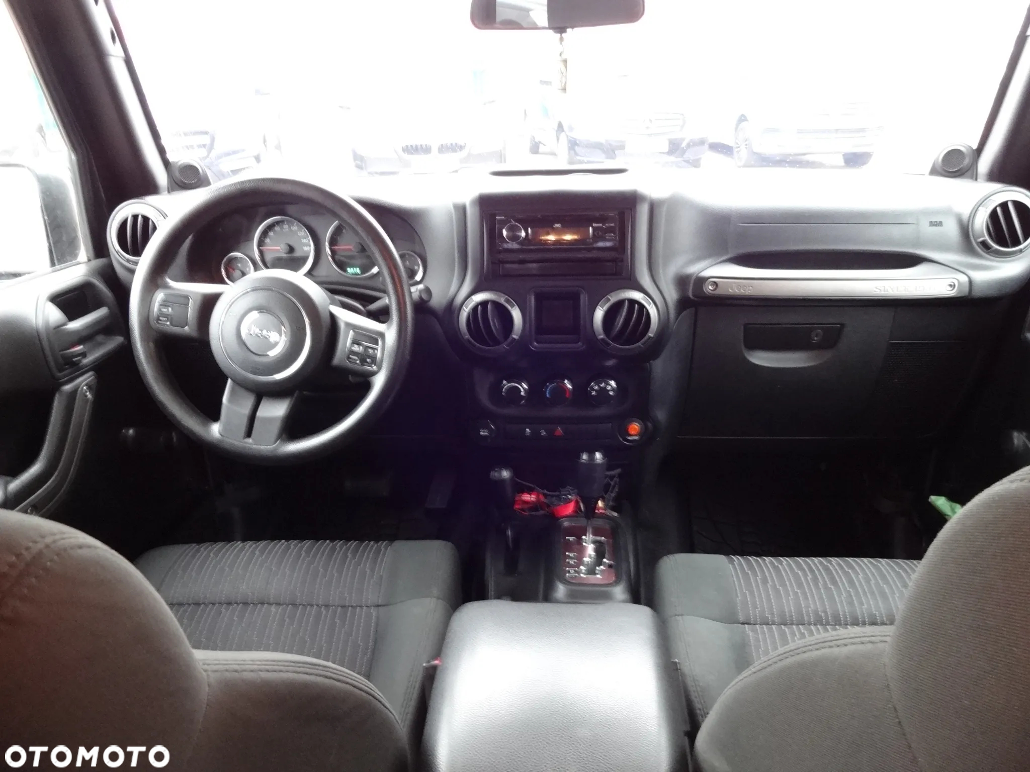 Jeep Wrangler - 9