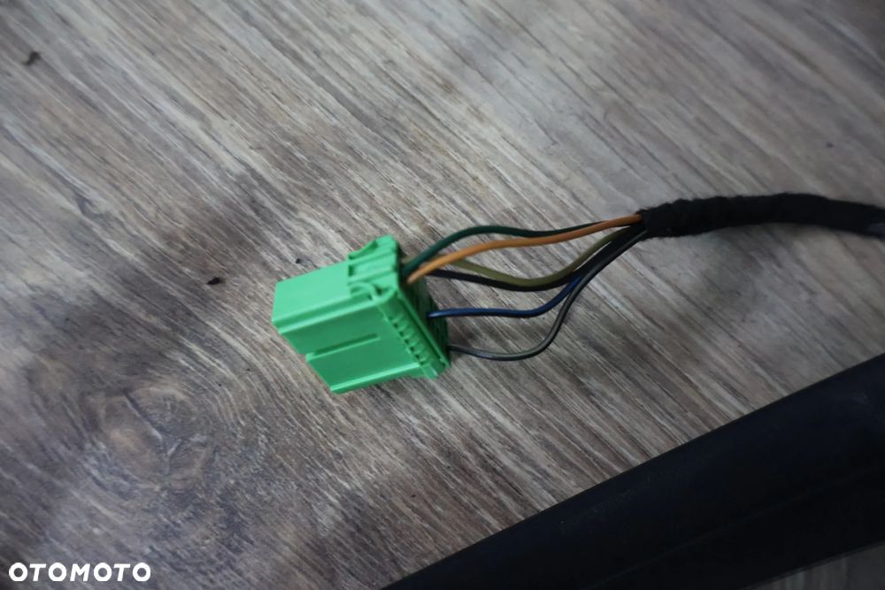 VOLVO C30 06-10 LUSTERKO PRAWE 452-46 6PIN EUROPA - 6