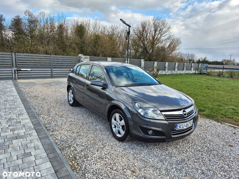 Opel Astra 1.4 Edition 111 Jahre - 13