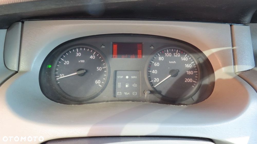 Renault Trafic Passenger - 15