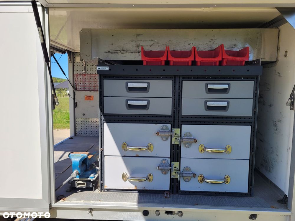 Ford Ranger XLT - 16