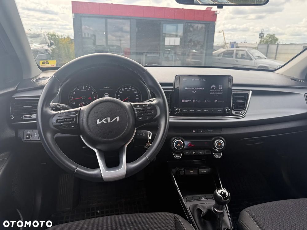 Kia Rio 1.2 L - 11