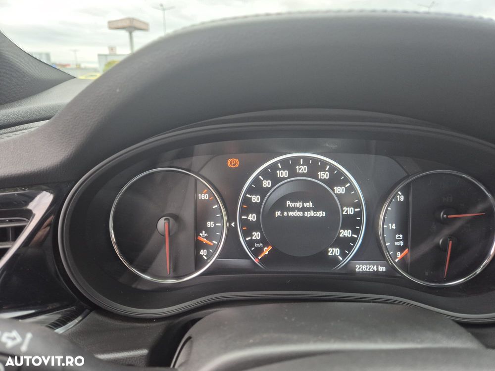 Opel Insignia - 12
