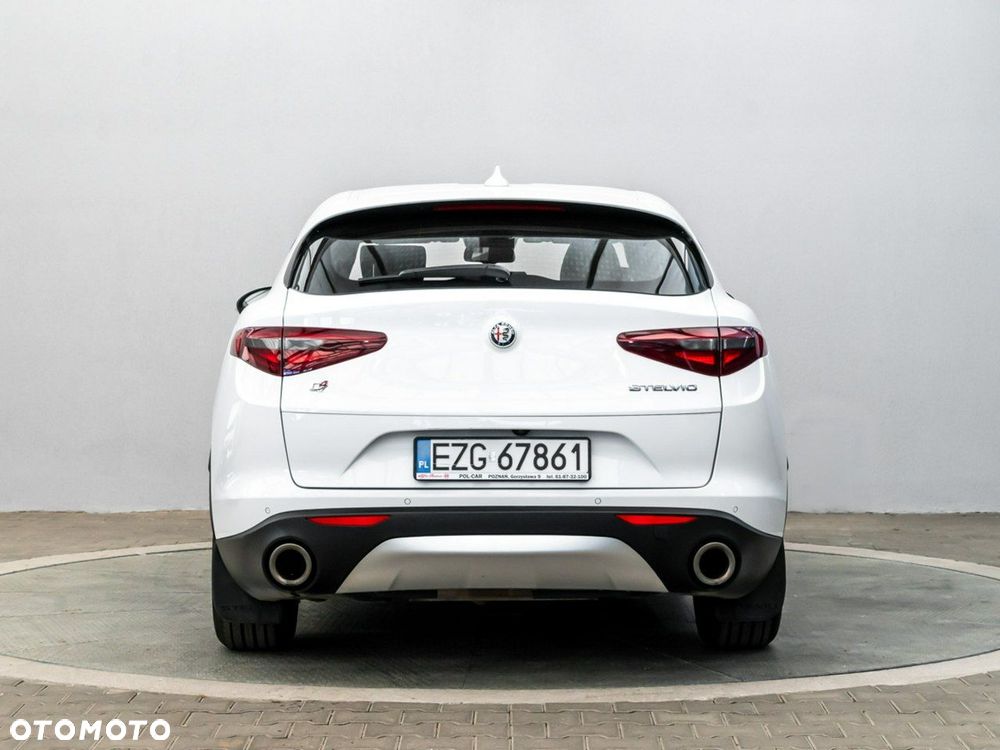 Alfa Romeo Stelvio 2.0 Turbo Business Q4 - 4