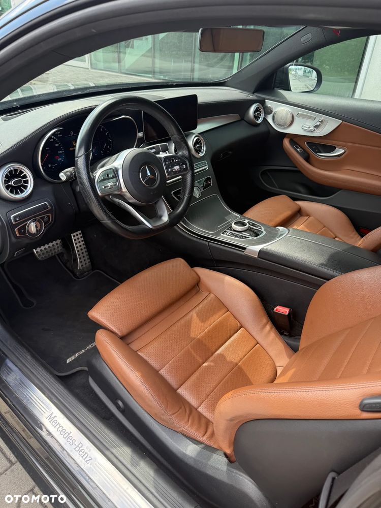 Mercedes-Benz Klasa C 300 9G-TRONIC AMG Line - 21