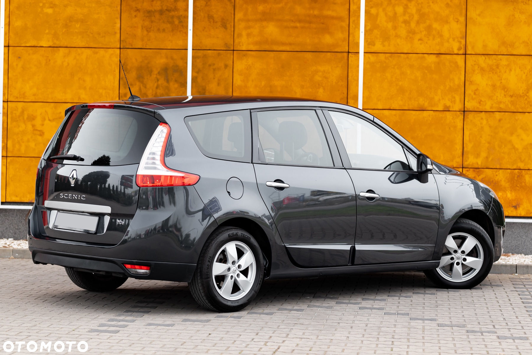 Renault Scenic 1.4 16V TCE Bose Edition - 11