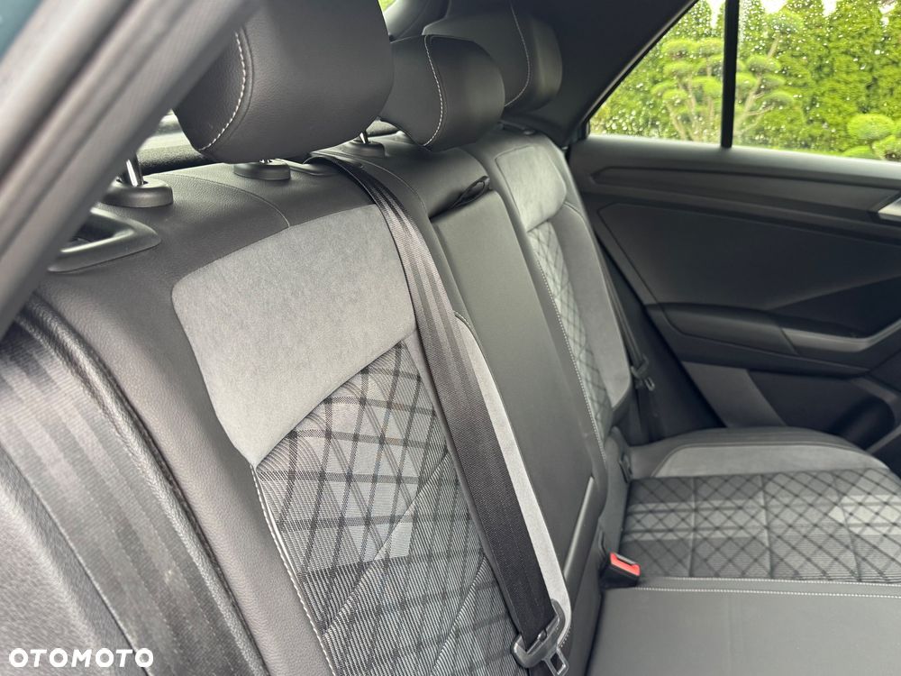 Volkswagen T-Roc 2.0 TDI SCR DSG R-Line - 11