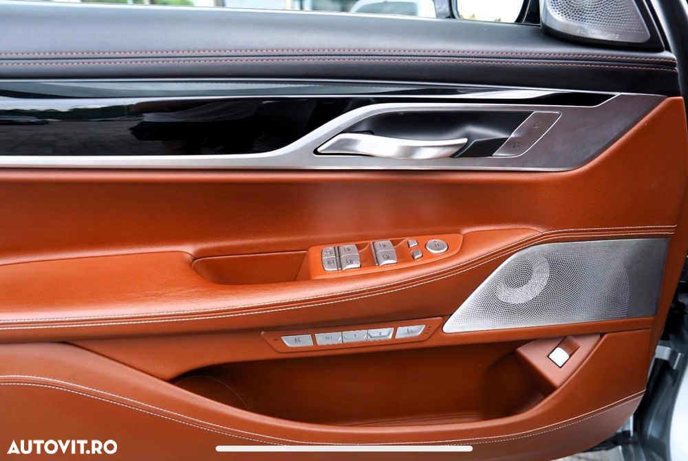 BMW M7 M760Li xDrive V12 Excellence - 12