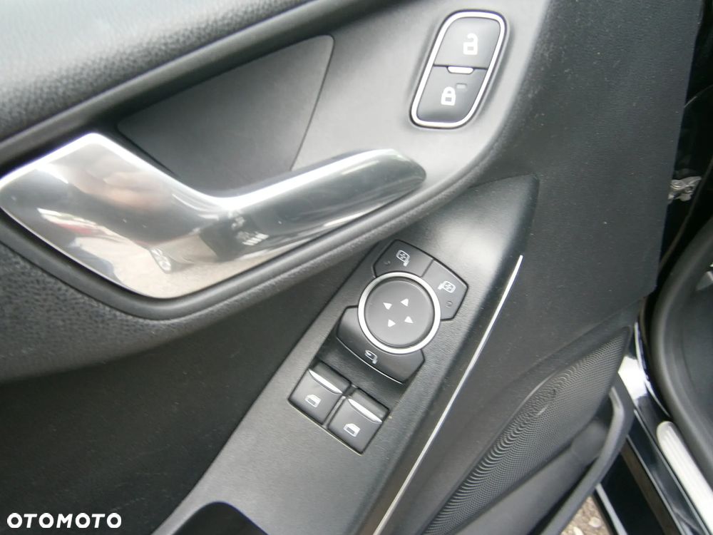 Ford Fiesta 1.0 EcoBoost Titanium ASS EU6 - 25