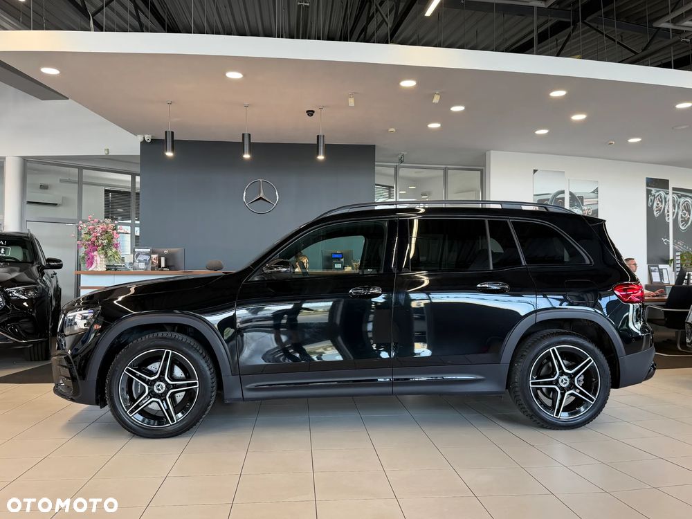 Mercedes-Benz GLB 200 AMG Line 7G-DCT - 12