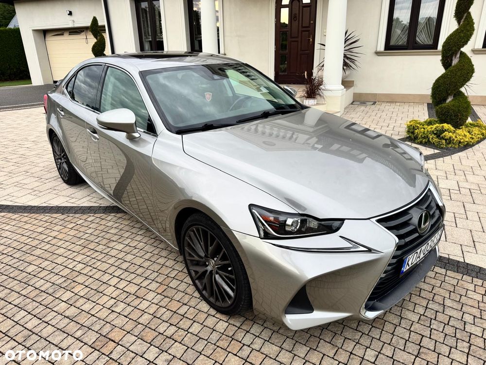 Lexus IS - 2