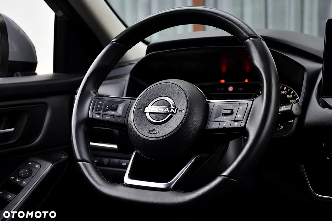Nissan Qashqai 1.3 DIG-T N-Connecta - 18