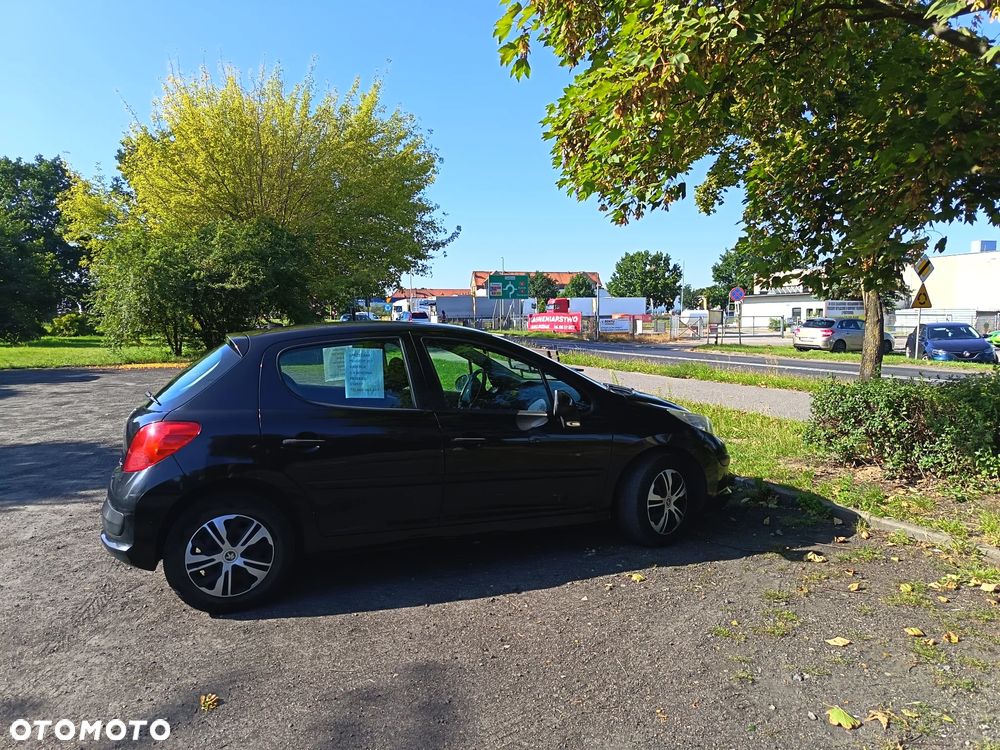 Peugeot 207 1.4 - 5