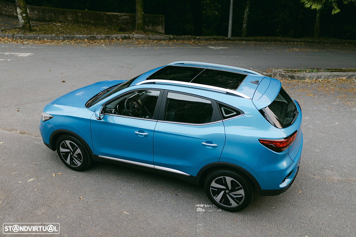 MG ZS EV 72.6 kWh Luxury - 28