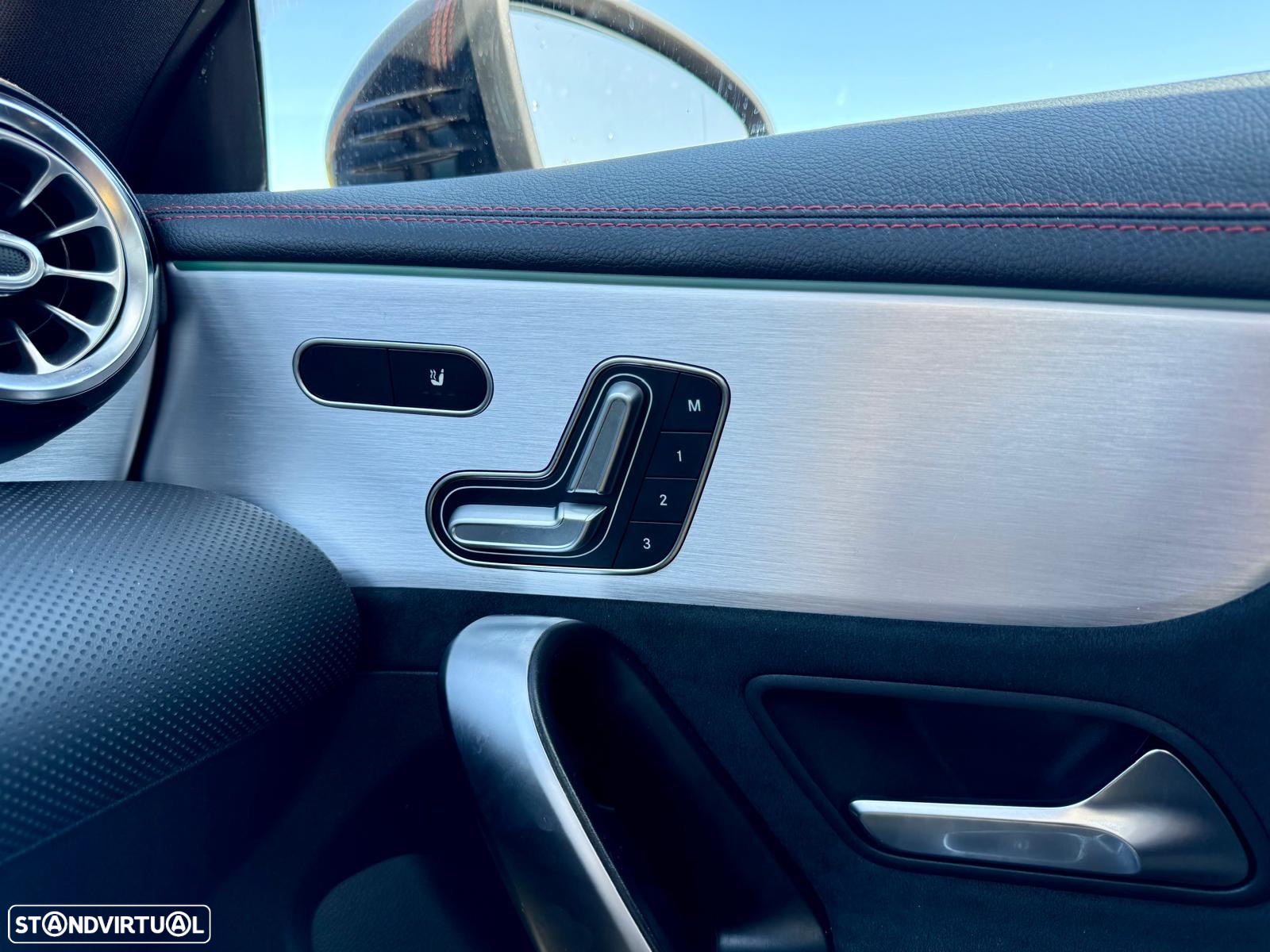 Mercedes-Benz CLA 200 - 11