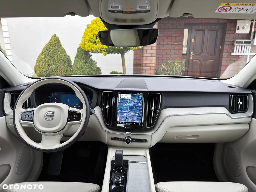 Volvo XC 60 B4 D AWD Inscription - 8