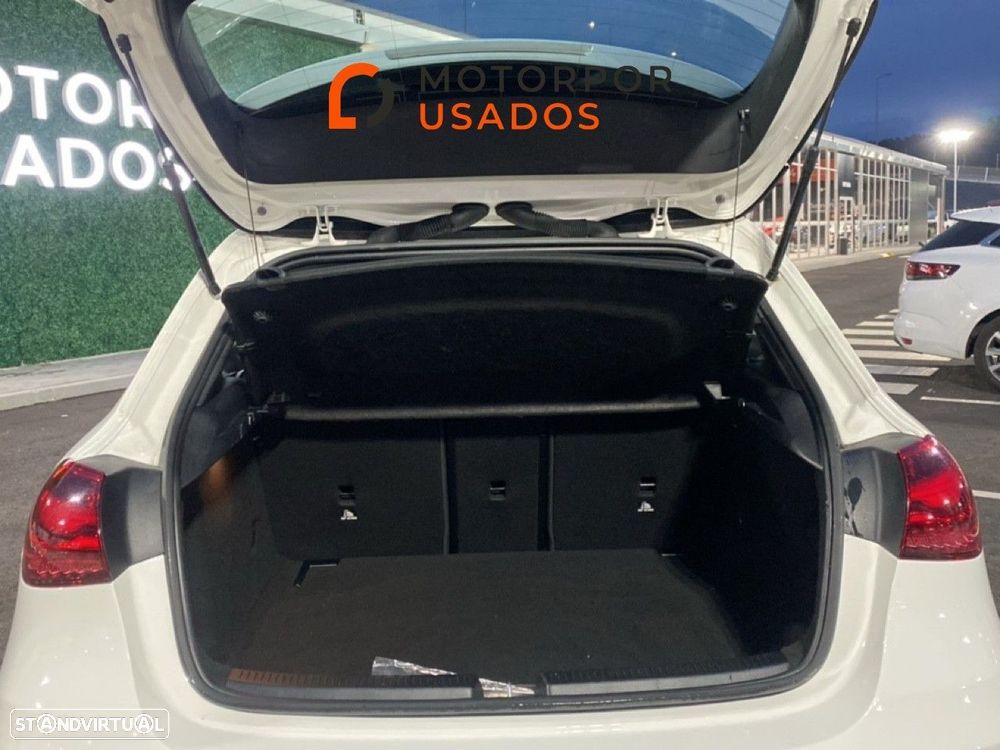 Mercedes-Benz A 200 - 6