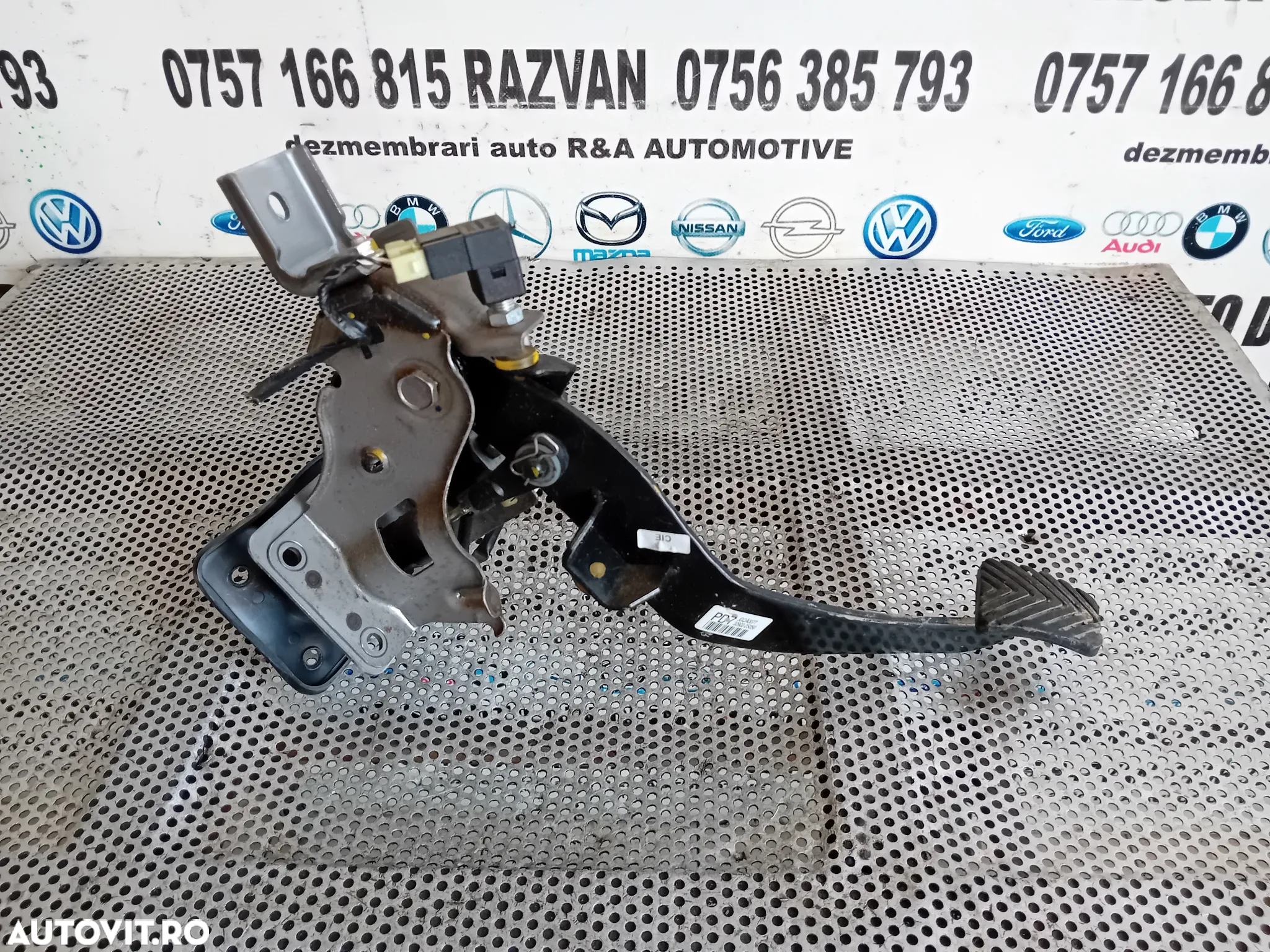 Pedale Pedala Frana Ambreiaj Kia Sportage 2010-2015 Volan Stanga Motor D4HA Manual 6+1 - 6