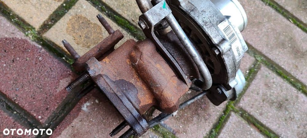 Turbosprężarka 2.0 dci Opel Vivaro Renault Trafic 762785-3 Garrett - 12