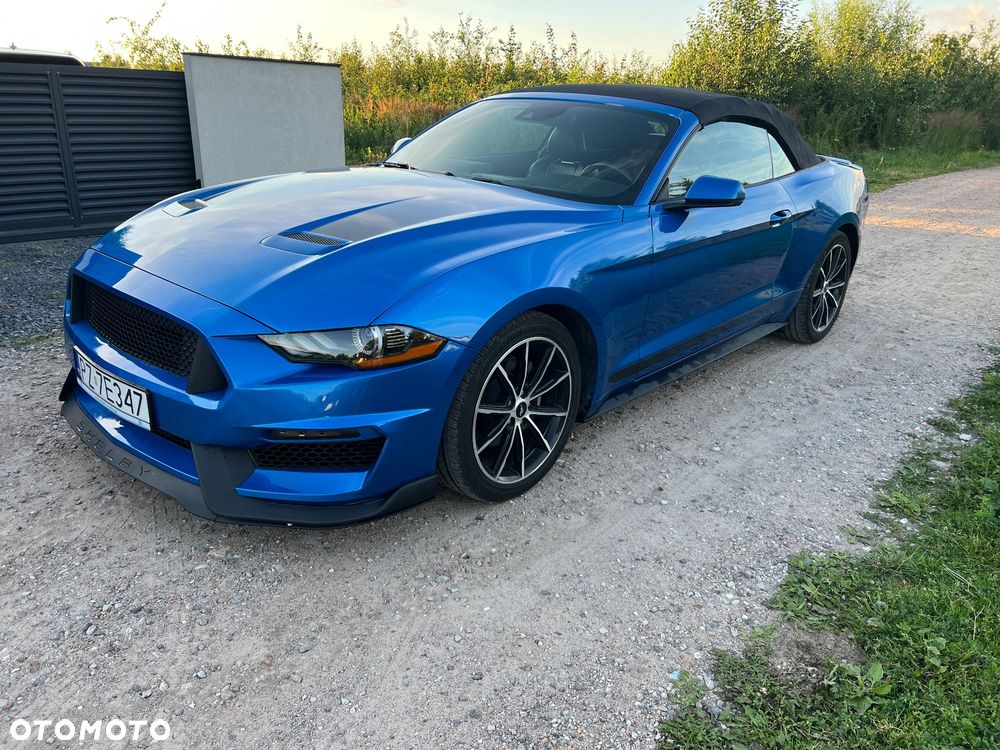 Ford Mustang - 1