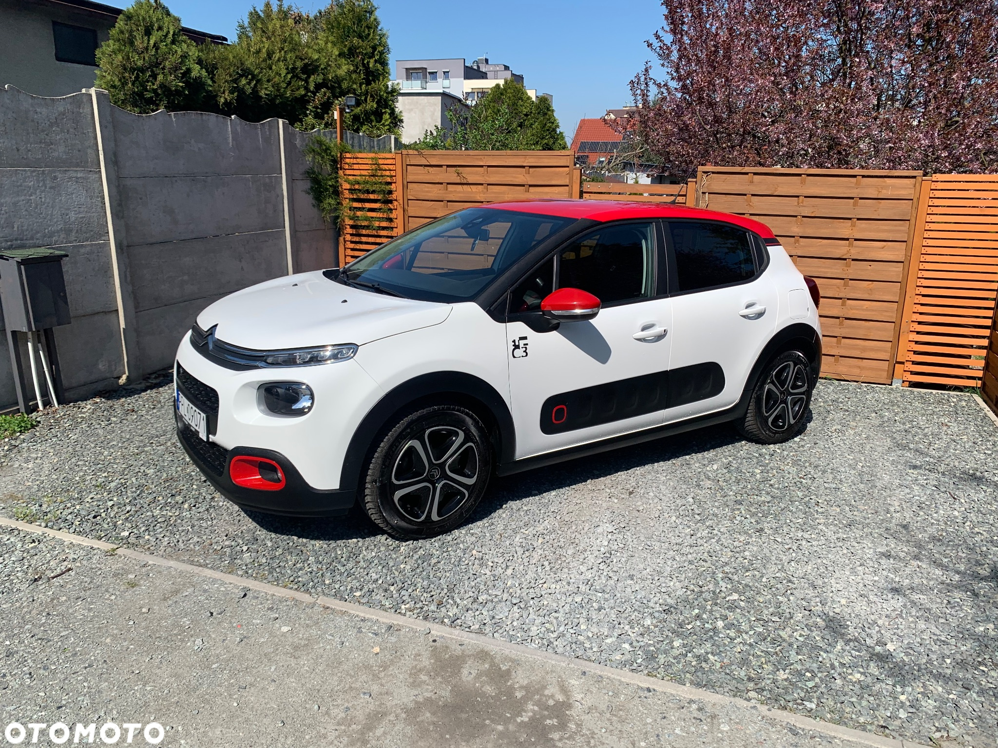 Citroën C3 1.2 PureTech Shine - 2