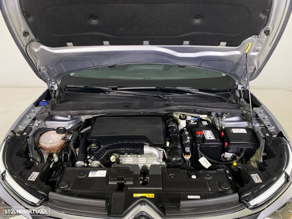 Citroën C4 X 1.2 PureTech Max EAT8 - 24