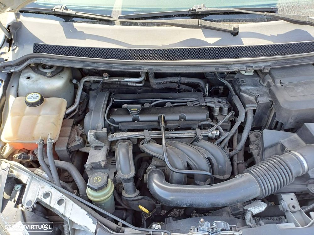Ford Focus 1.4 16V Sport - 9