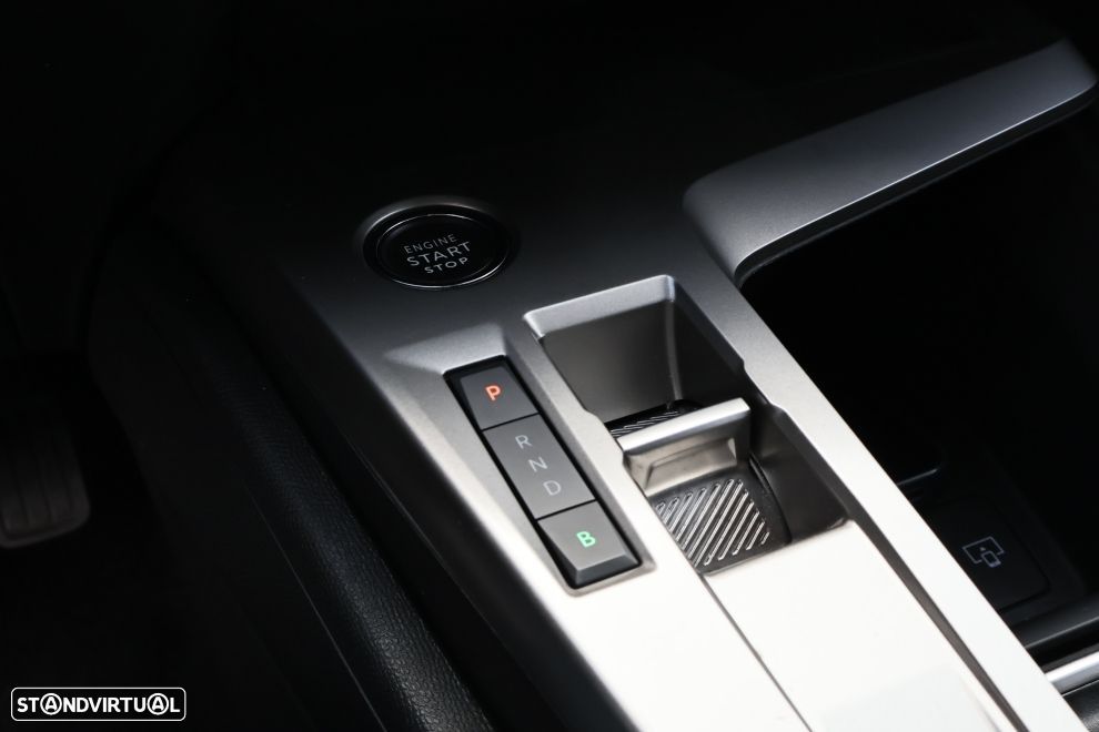 Peugeot 408 1.6 Hybrid Allure e-EAT8 - 8