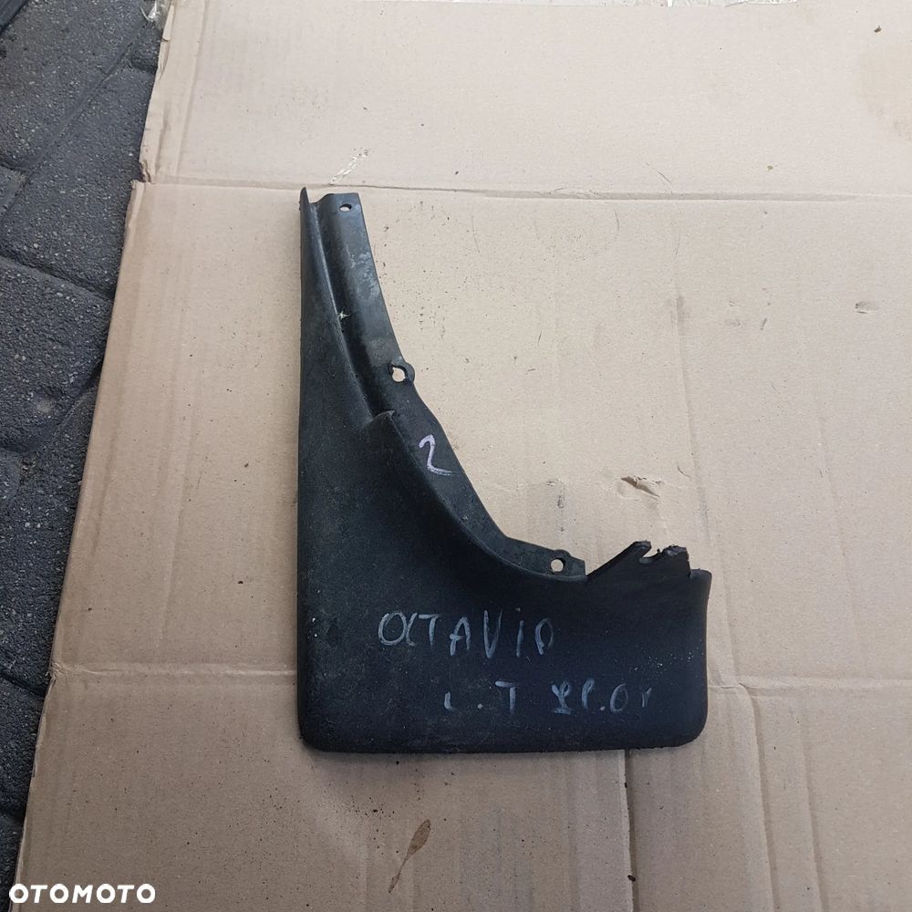 chlapacz osłona błotna skoda octavia I tył - 3