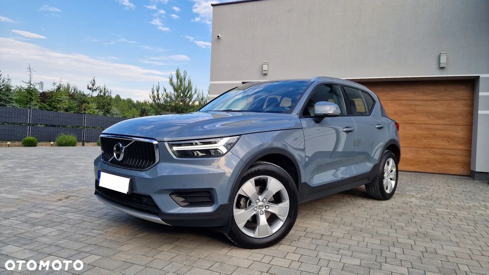 Volvo XC 40 T3 Momentum - 1