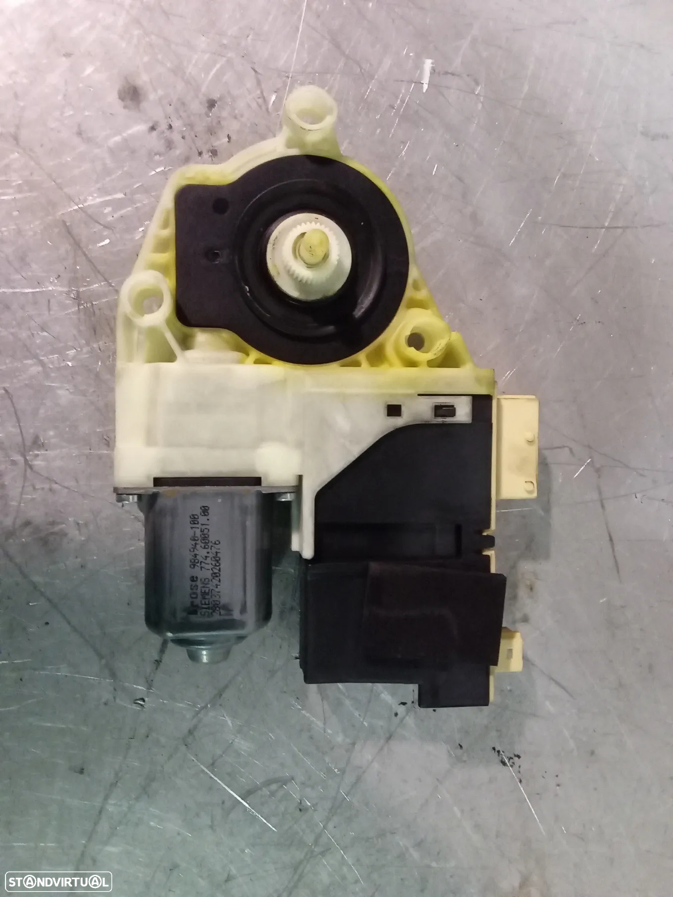 MOTOR DO ELEVADOR DE VIDRO CITROEN C4 - FRENTE DIREITO - 2