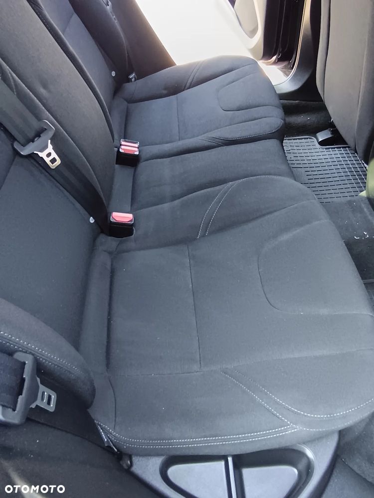 Volvo V40 - 18