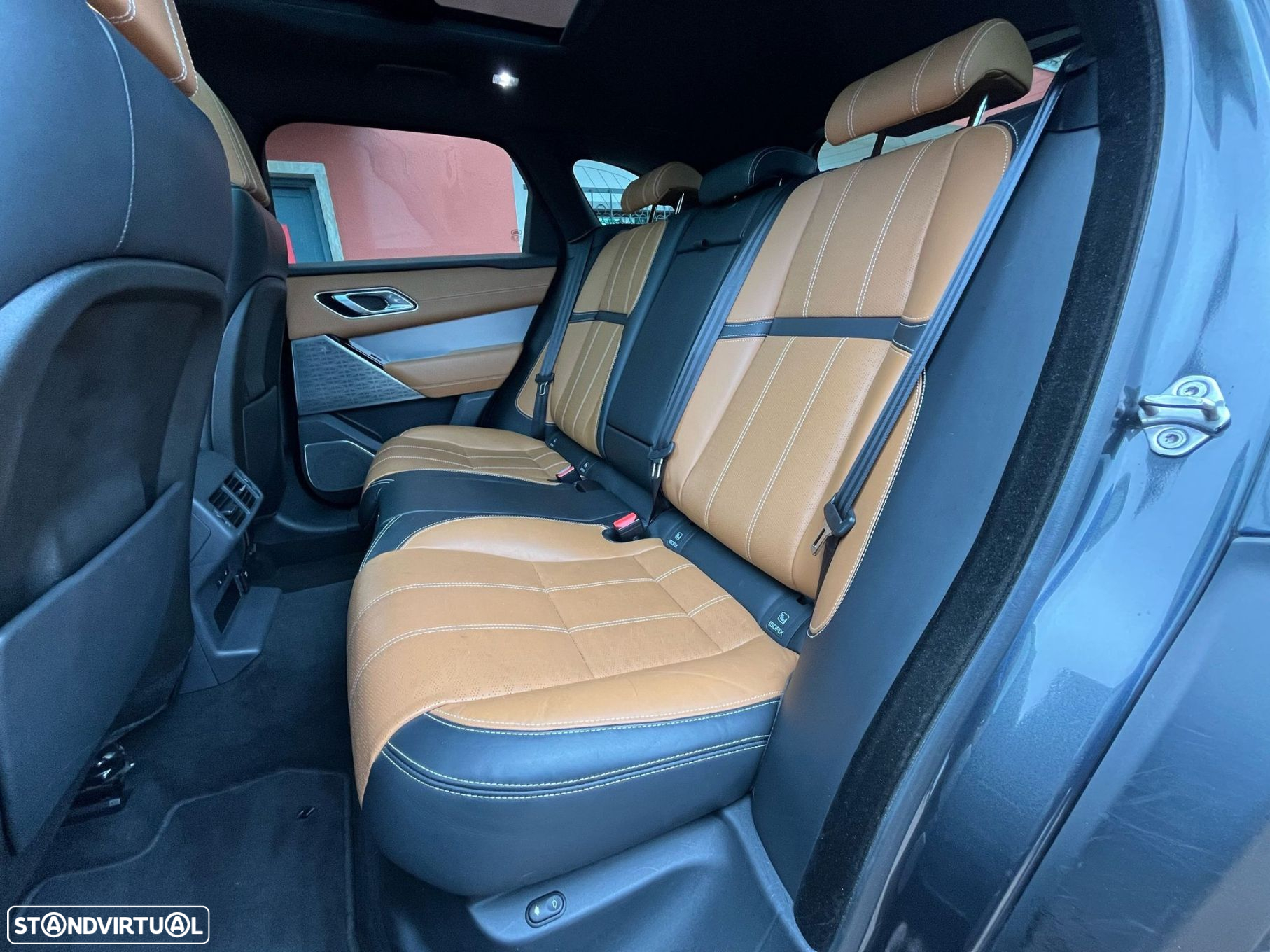 Land Rover Range Rover Velar 3.0 D R-Dynamic SE - 33
