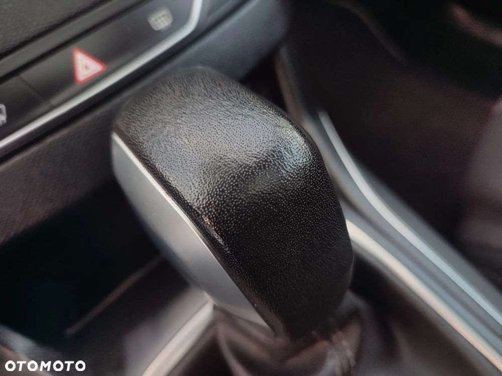 Peugeot 308 PureTech 130 EAT6 Stop & Start GT-Line Edition - 37