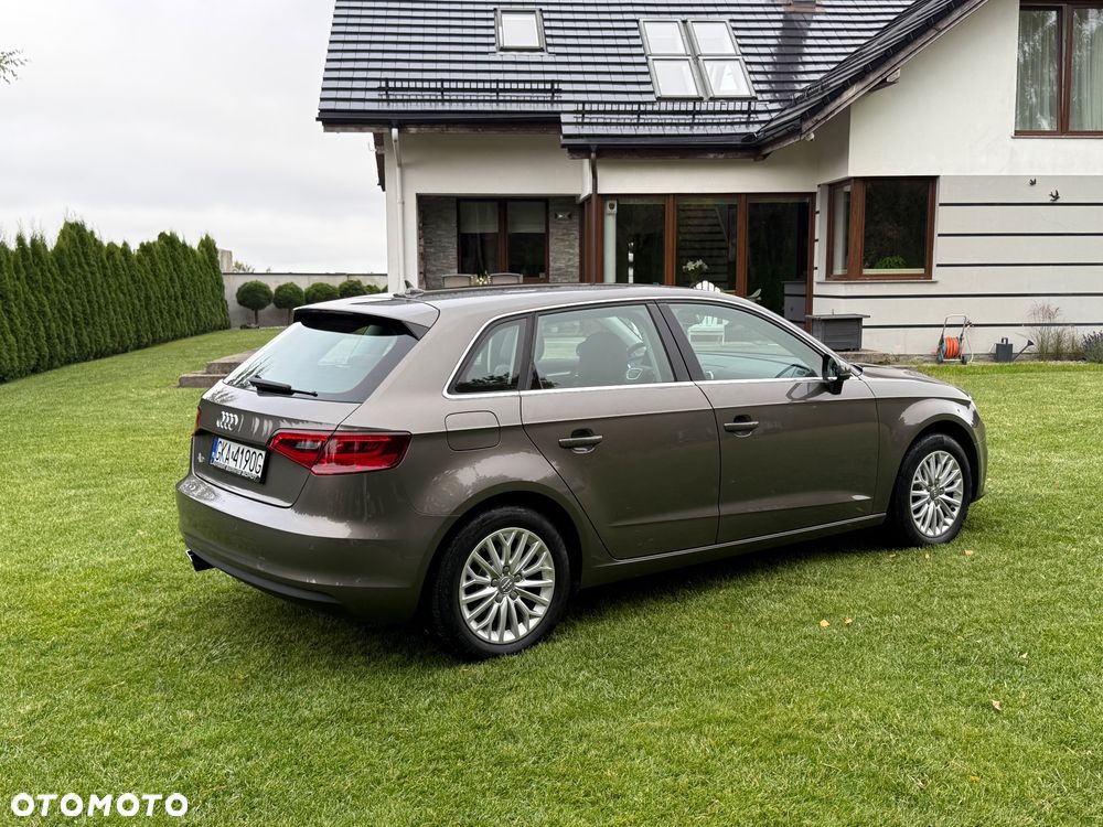 Audi A3 Sportback 1.4 TFSI Ambiente - 13